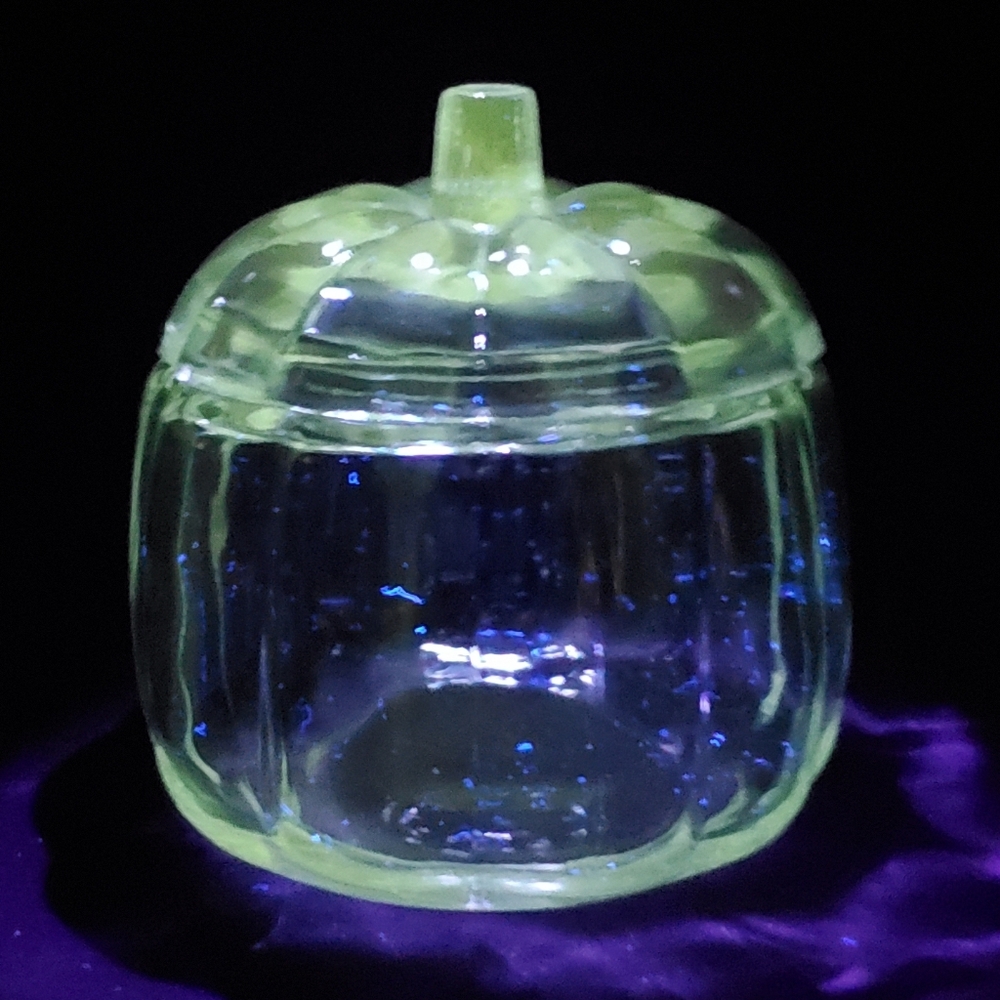 Vtg Anchor Hocking Clear Fall Glass Pumpkin Cookie  Candy UV Reactive Blacklight